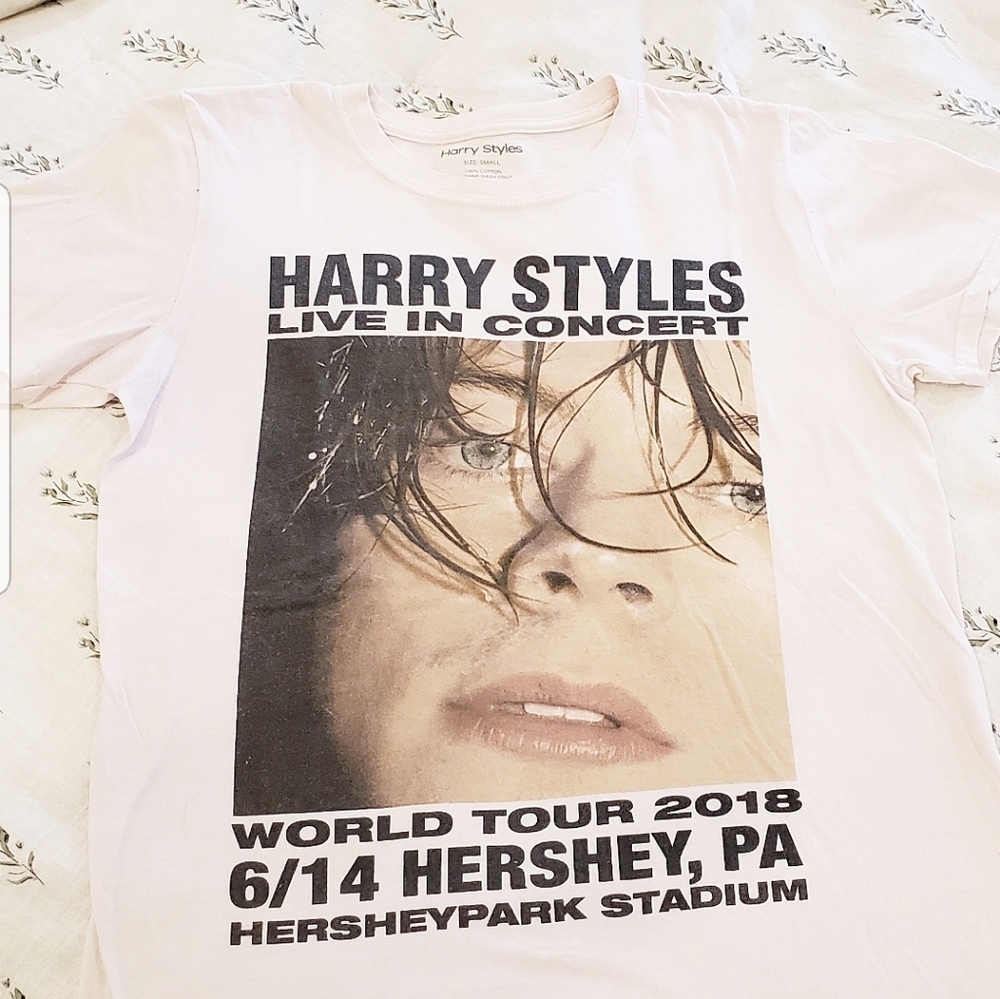 Harry Styles World Tour 2018 Hershey, PA T-Shirt Small